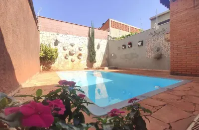 Versátil casa tipo para venda em vila monte alegre com 3 quartos, sendo 1 suíte, 154m²