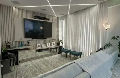 Apartamento com 3 quartos à venda na Rua 302, 68, Meia Praia, Itapema