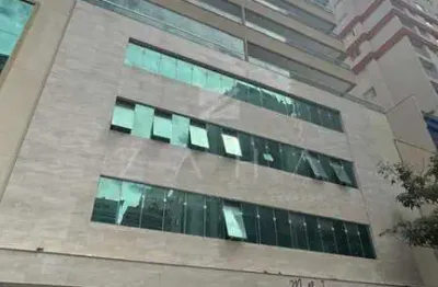 Apartamento com 3 quartos à venda na Rua 250, 335, Meia Praia, Itapema