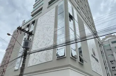 Apartamento com 3 quartos à venda na Rua 310, 414, Meia Praia, Itapema