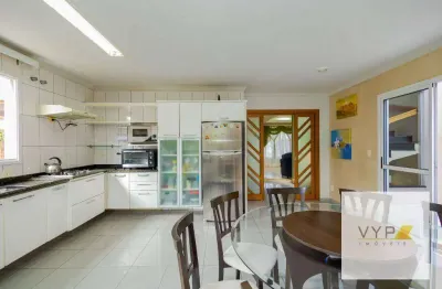 Sobrado com 4 dormitórios à venda, 345 m² por R$ 1.550.000,00 - Bacacheri - Curitiba/PR