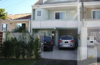 Sobrado com 3 dormitórios à venda, 150 m² por R$ 890.000,00 - Xaxim - Curitiba/PR