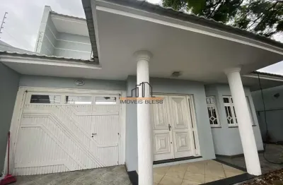 Casa com 4 quartos à venda no Igara, Canoas 