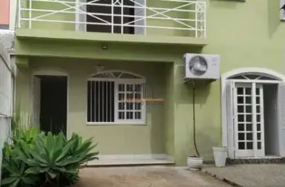 Casa com 4 quartos para alugar na Rua Mathias Velho, 276, Centro, Canoas