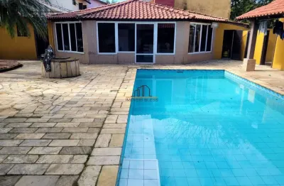 Casa com 5 quartos à venda no Igara, Canoas 