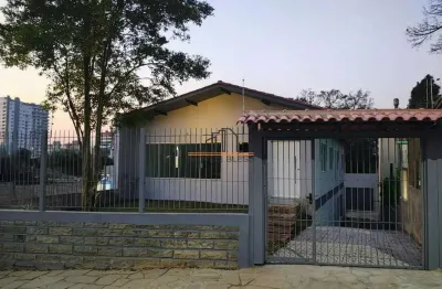 Casa com 3 quartos à venda no Centro, Esteio 