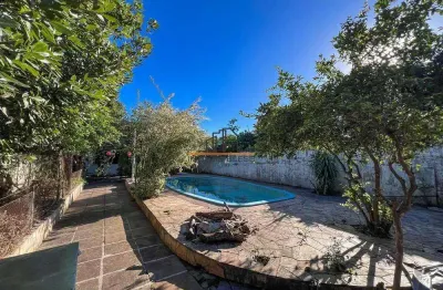 Sobrado localizado no bairro nossa senhora das graças/canoas