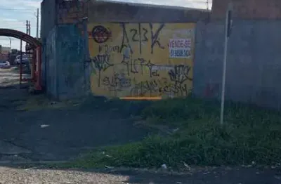 Terreno com espaço comercial localizado no bairro estância velha/canoas