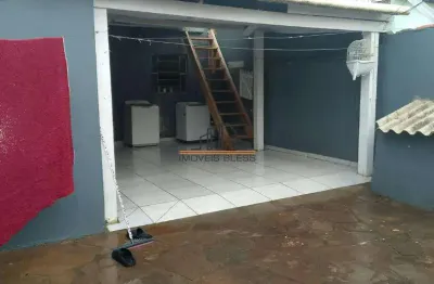 Casa à venda na Quadra A Três, 201, Guajuviras, Canoas