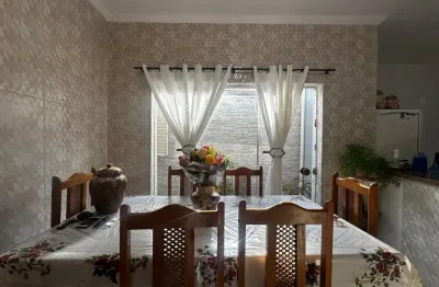 Vende-se excelente casa no bairro Jardim Marambaia- Franca