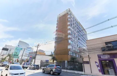 Apartamento no cobiçado bairro batel em curitiba, na frente do castelo do batel!!