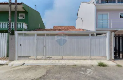 'casa térrea em condomínio, bairro uberaba, curitiba.  próximo avenida salgado filho.