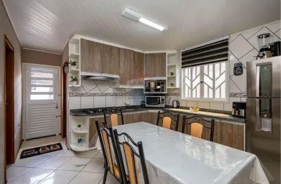 Casa com 3 quartos à venda na Rua Vicente Tozo, 138, Iná, São José dos Pinhais