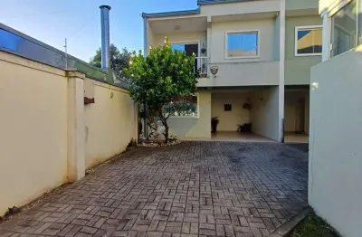 Sobrado em condomínio, 3 quartos, 2  vagas, bairro xaxim. curitiba. pr