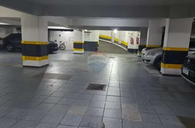 Garagem à venda na Avenida Marechal Floriano Peixoto, 228, Centro, Curitiba