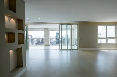 Apartamento de luxo semimobiliado com 3 suítes e lazer completo