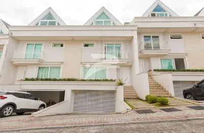 Casa com 4 quartos à venda na Rua André Zílio, 143, Santo Inácio, Curitiba, 278 m2 por R$ 1.787.000