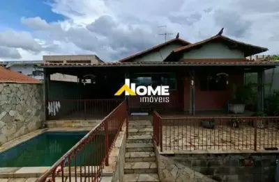 Casa à venda, 3 quartos, 1 suíte, 2 vagas, Flamengo - Contagem/MG