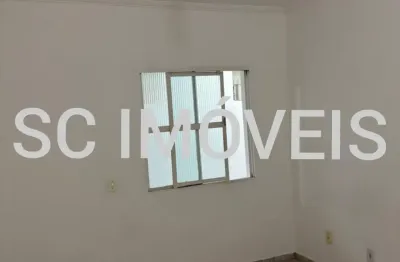 Casa com dois dormitórios (comercial e/ou residencial)
