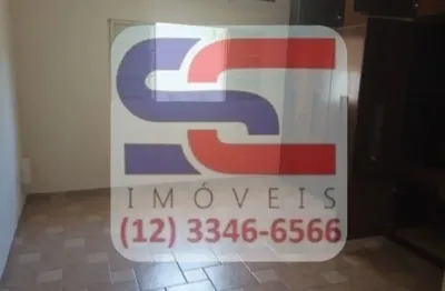 Sobrado no jardim motorama, três quartos sendo uma suíte, casa com piscina