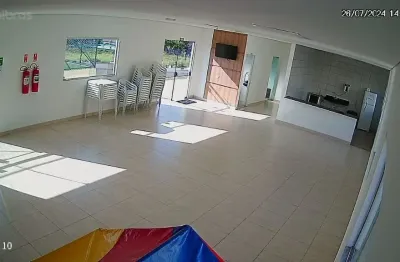 Este anúncio descreve um apartamento disponível por r$ 1.600,00 mensais, já incluindo o valor do condomínio