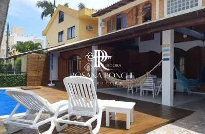 Linda Casa em Canasvieiras, a 200 mt do mar Florianópolis/SC