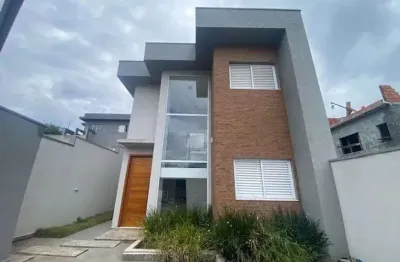 Sobrado para venda com 117 metros quadrados com 3 quartos
