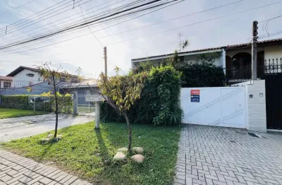 Sobrado à venda, 3 quartos, 1 suíte, 2 vagas, Boqueirão - Curitiba/PR