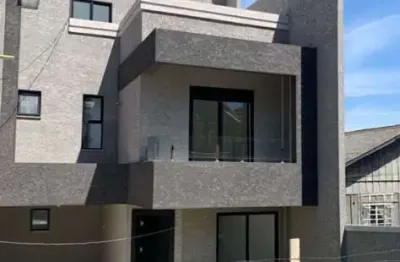 Sobrado com 3 quartos  à venda, 132.00 m2 por r$630000.00  - uberaba - curitiba/pr