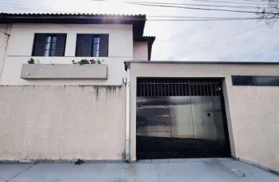 Sobrado com 3 quartos  à venda, 174.00 m2 por r$650000.00  - boqueirao - curitiba/pr