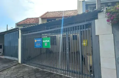 Sobrado com 3 quartos  para alugar, 120.00 m2 por r$2600.00  - xaxim - curitiba/pr
