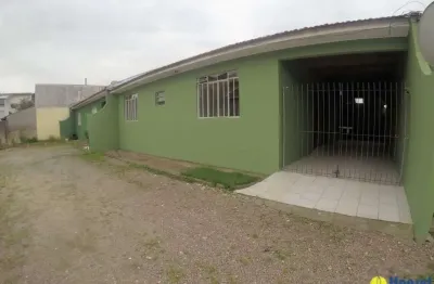 Casa Residencial com 3 quartos  para alugar, 80.00 m2 por R$1350.00  - Boqueirao - Curitiba/PR