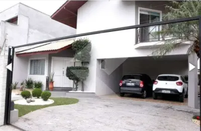 Casa lindíssima com 4 dormitorios e um sendo suite no bairro ressacada em itajai