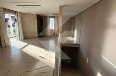 Casa com 3 quartos para alugar na Rua José Maria da Veiga, São João, Itajaí