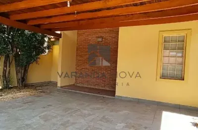 Casa com 3 dormitorios em condominio fechado – recreio das acacias