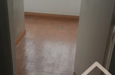 Sala comercial para alugar na Rua Vinte e Quatro de Maio, 35, República, São Paulo