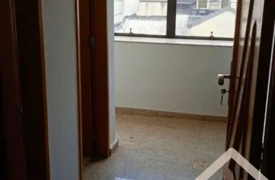 Sala comercial para alugar na Rua Vinte e Quatro de Maio, 35, República, São Paulo