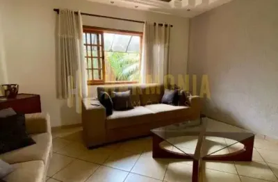 Casa com 3 quartos à venda no Jardim Santa Júlia (Vila Xavier), Araraquara 