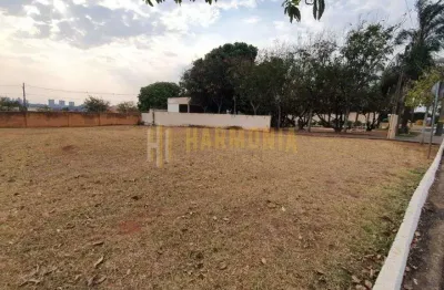 Terreno em condomínio fechado à venda no Jardim Magnólias, Araraquara 