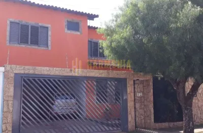 Casa com 3 quartos à venda no Jardim Botânico, Araraquara 