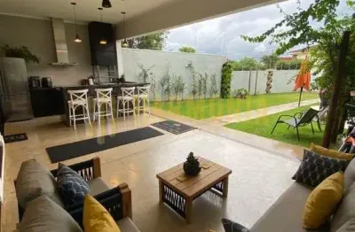 Maravilhosa casa alto padrao a venda no bairro santa angelina
