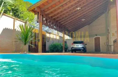 Casa com 3 quartos para alugar no Jardim Morumbi, Araraquara 