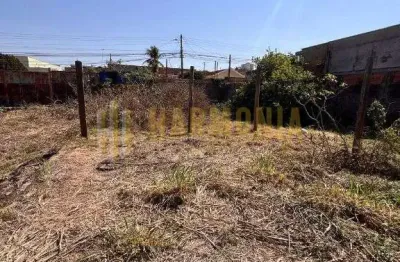 Terreno à venda no Parque Laranjeiras, Araraquara 