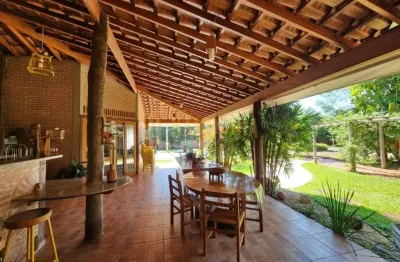 Chácara / sítio com 4 quartos à venda na Chácara Flora Araraquara, Araraquara 