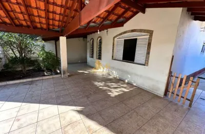 Casa térrea, 03 dormitórios à venda, aceita permuta com casa ou apartamento, vil