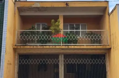 Casa sobrado com 4 dormitórios e 2 vagas de garagem no centro de salto-sp