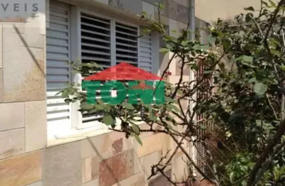 Imperdível oportunidade de adquirir casa com 4 quartos no centro de salto-sp!