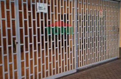 Casa a venda: residência de 2 quartos sendo 1 suíte, 2 vagas, 180m² em salto-sp, vila henrique. confira!