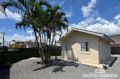 Casa para Venda em Joinville, Morro do Meio, 2 dormitórios, 2 banheiros, 3 vagas
