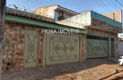 Casa com 3 quartos à venda na avenida rio pardo, parque residencial cidade universitária, ribeirão preto por r$ 648.900